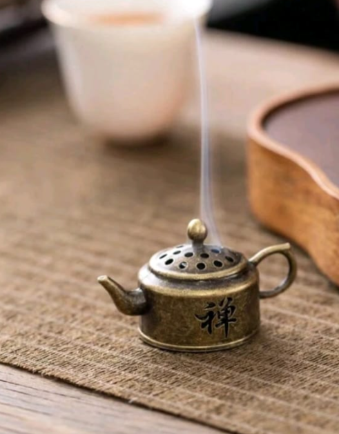 Mini Teapot Incense Burner - 1 Piece, includes 2 x incense sticks